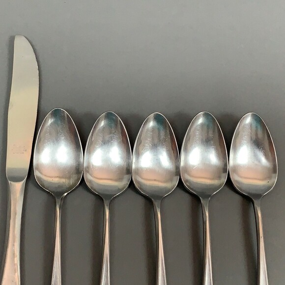 Valor Stainless Steel Spoons and Knife Made in Japan Lot of 6 - Picture 5 of 7